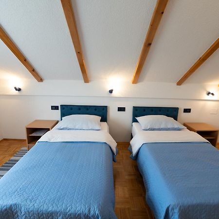 Apartman Miramare Otočac Εξωτερικό φωτογραφία
