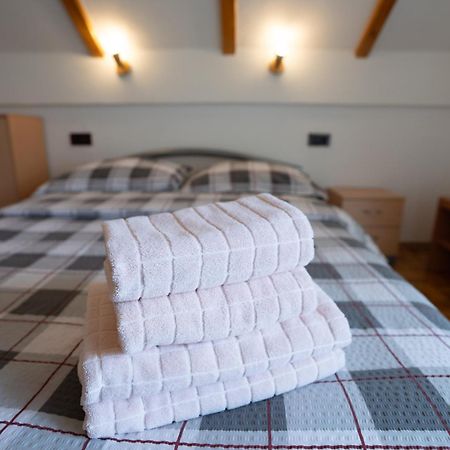 Apartman Miramare Otočac Εξωτερικό φωτογραφία