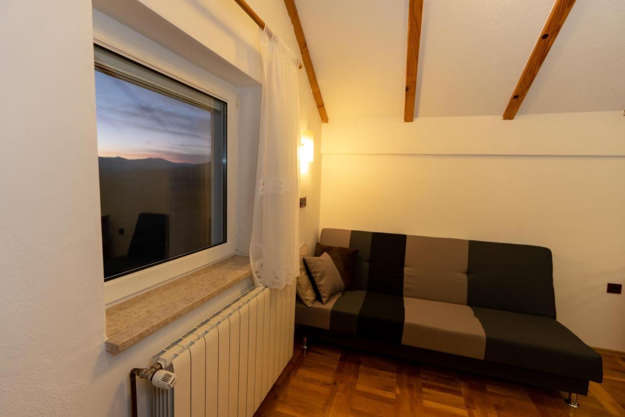 Apartman Miramare Otočac Εξωτερικό φωτογραφία