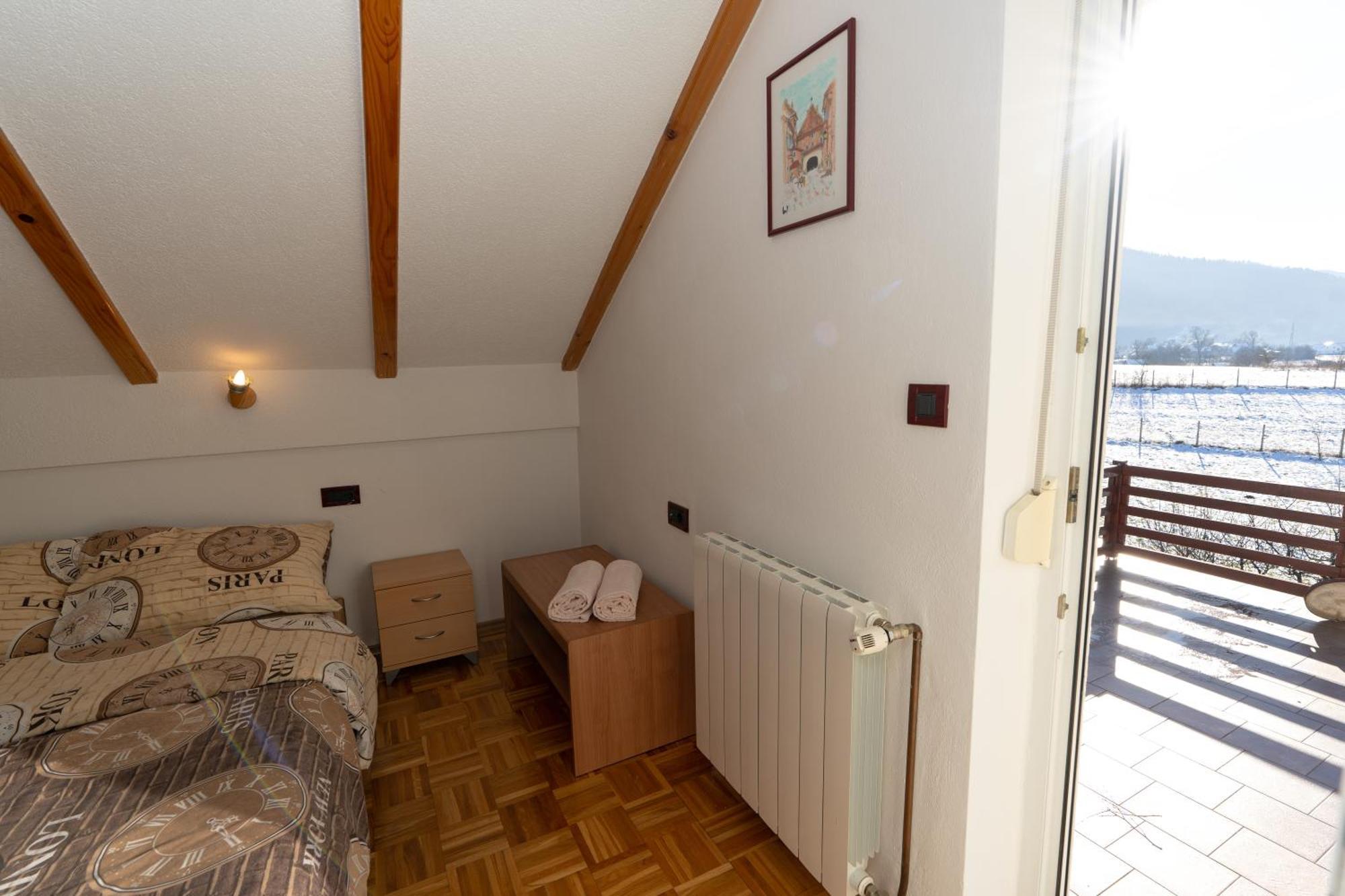 Apartman Miramare Otočac Εξωτερικό φωτογραφία