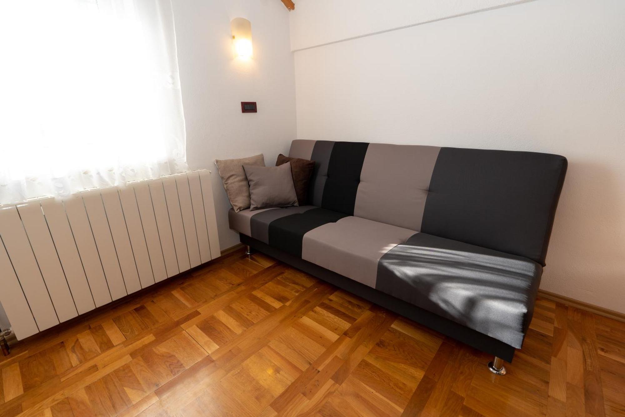 Apartman Miramare Otočac Εξωτερικό φωτογραφία