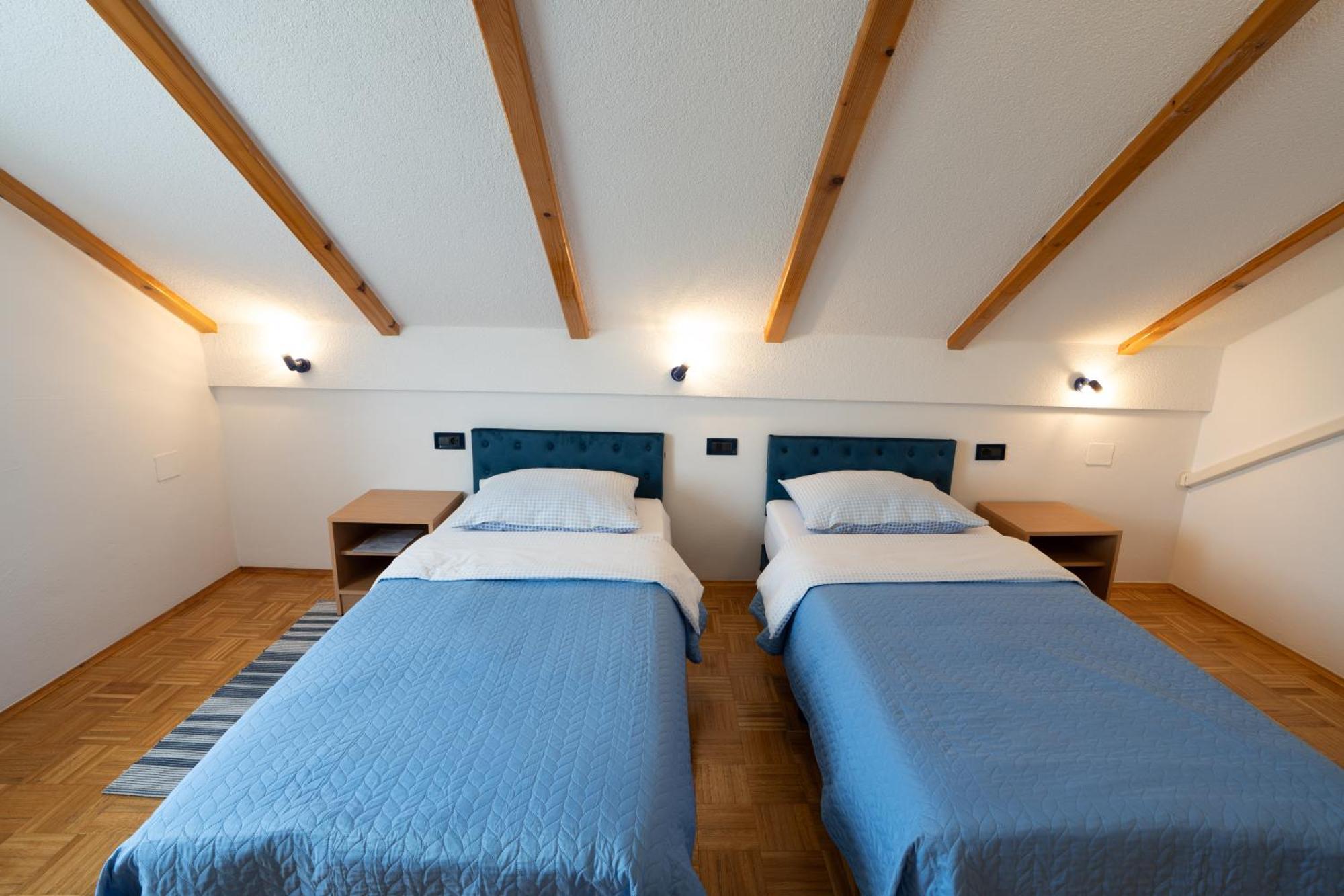 Apartman Miramare Otočac Εξωτερικό φωτογραφία