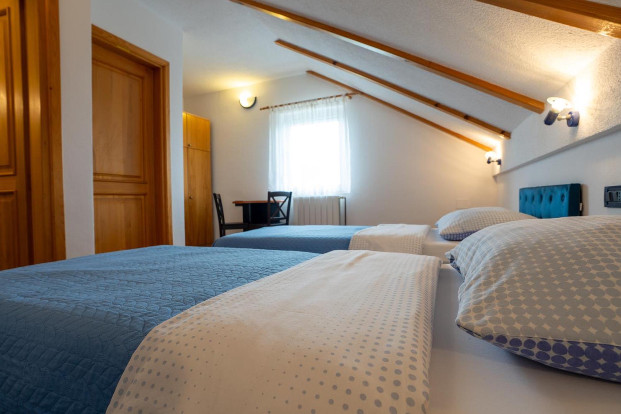 Apartman Miramare Otočac Εξωτερικό φωτογραφία