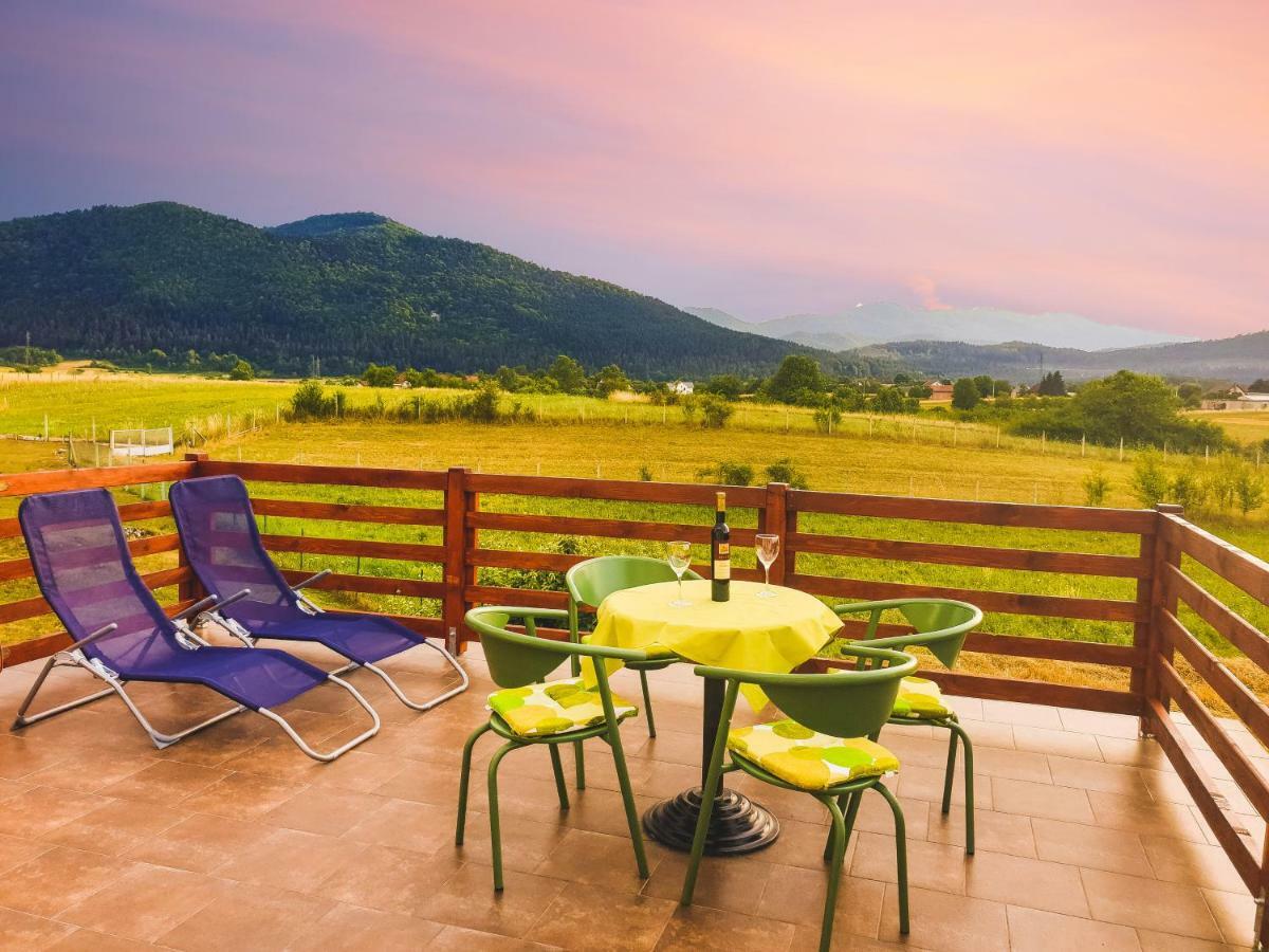 Apartman Miramare Otočac Εξωτερικό φωτογραφία